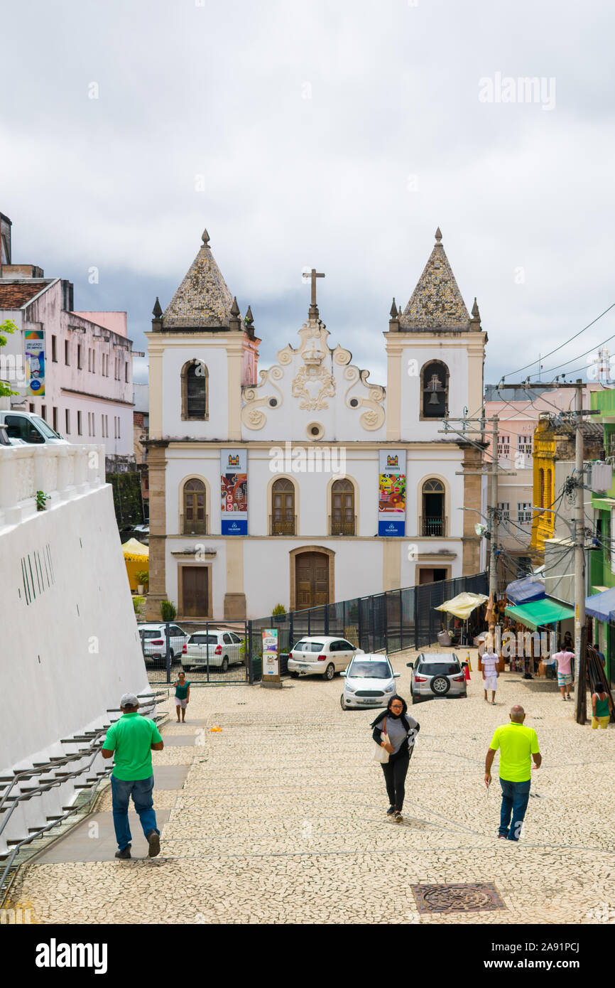 Ein Blick auf die 'Barroquinha', ein Kulturzentrum in einem restaurierten Gebäude aus dem 18. Jahrhundert die Kirche im historischen Zentrum von Salvador Stockfoto