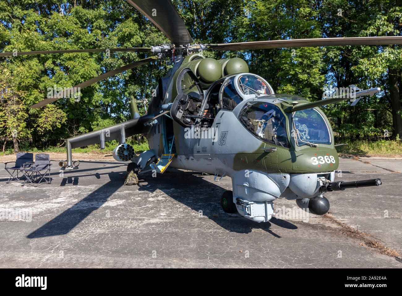OSTRAVA, tschechische Republik - 22 September, 2019: NATO-Tage. Ein MI-24 Hind gunship Kampfhubschrauber ist auf static Display. Hellen Sommertag. Keine Menschen. Stockfoto