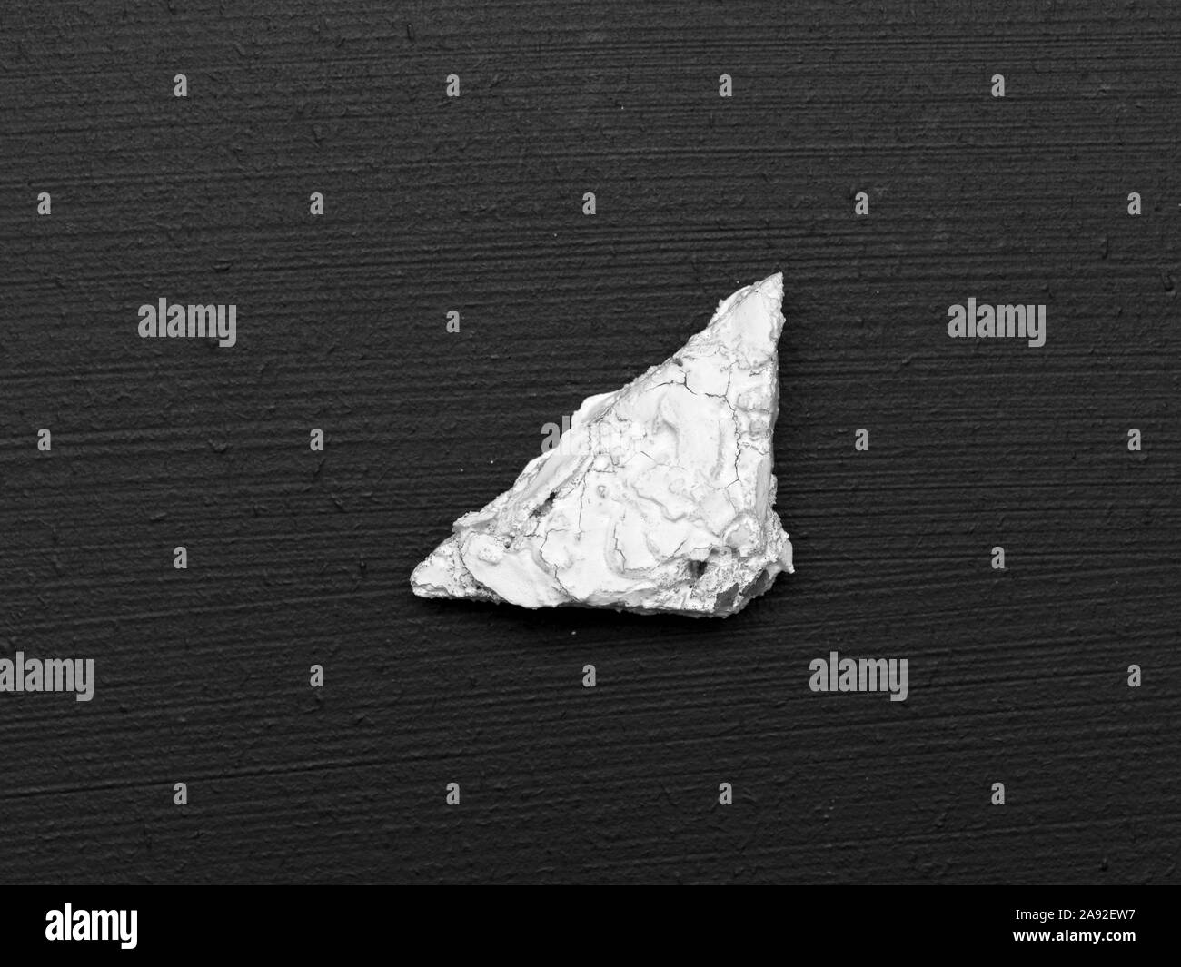 Viele verschiedene White christmas Cookies auf schwarzem Hintergrund Stockfoto
