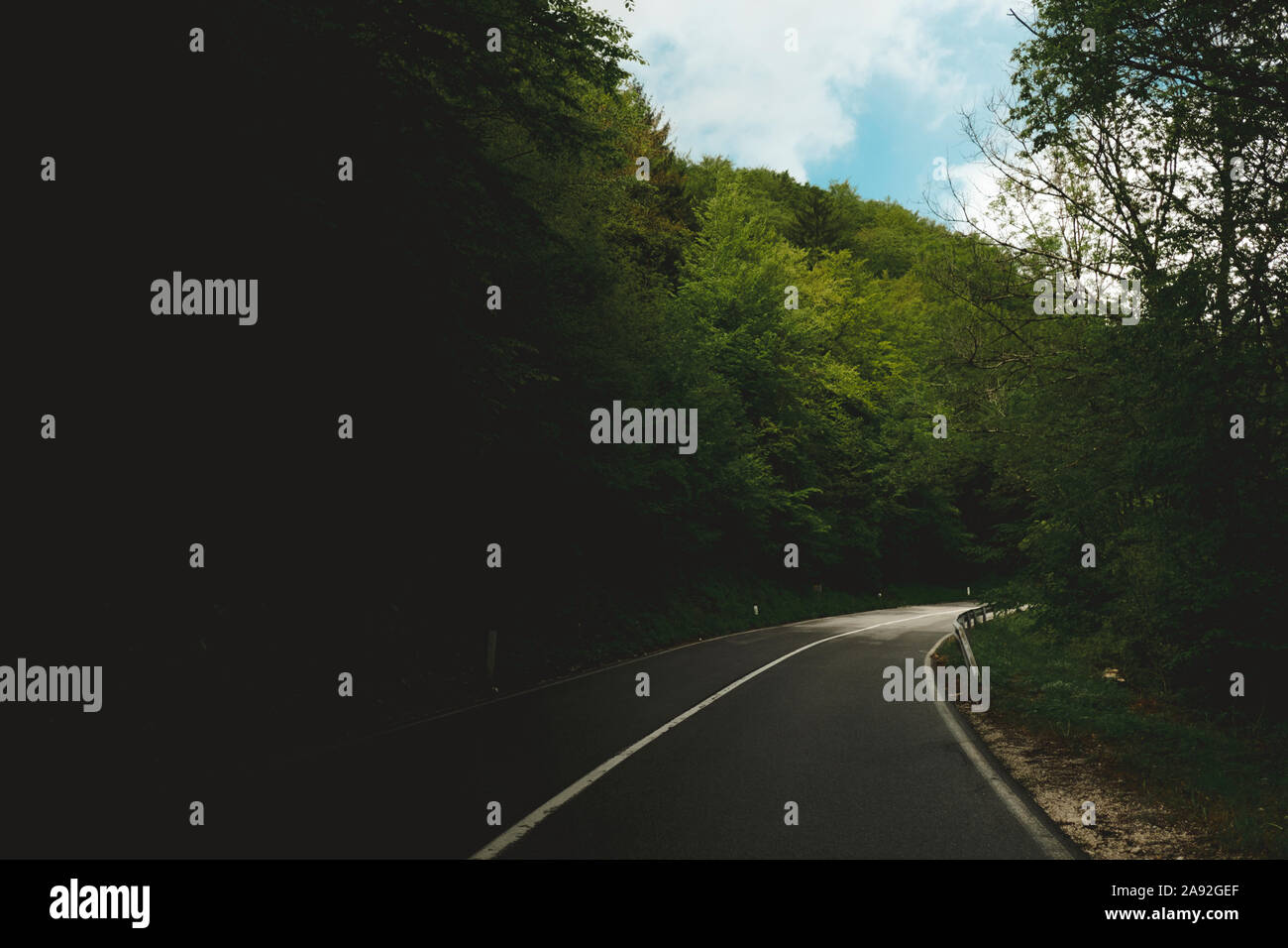 Blick auf Landstraße Stockfoto