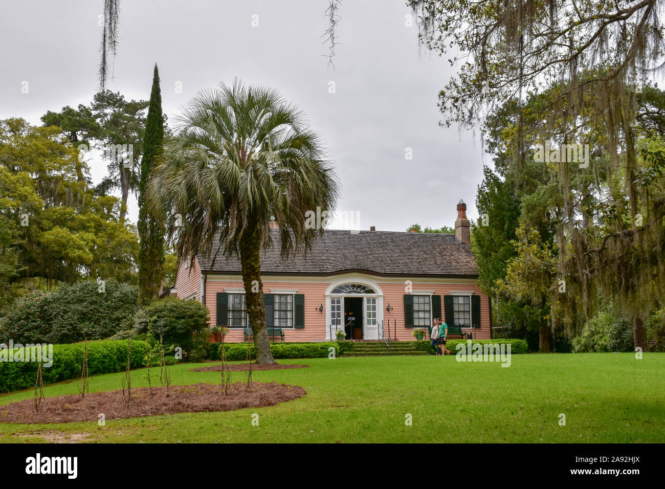 TALLAHASSEE, Florida, USA - 29. MÄRZ 2016 ein paar Gehminuten in der Nähe der Plantage Killearn Cottage, in Alfred B. Maclay Gardens State Park entfernt. Stockfoto