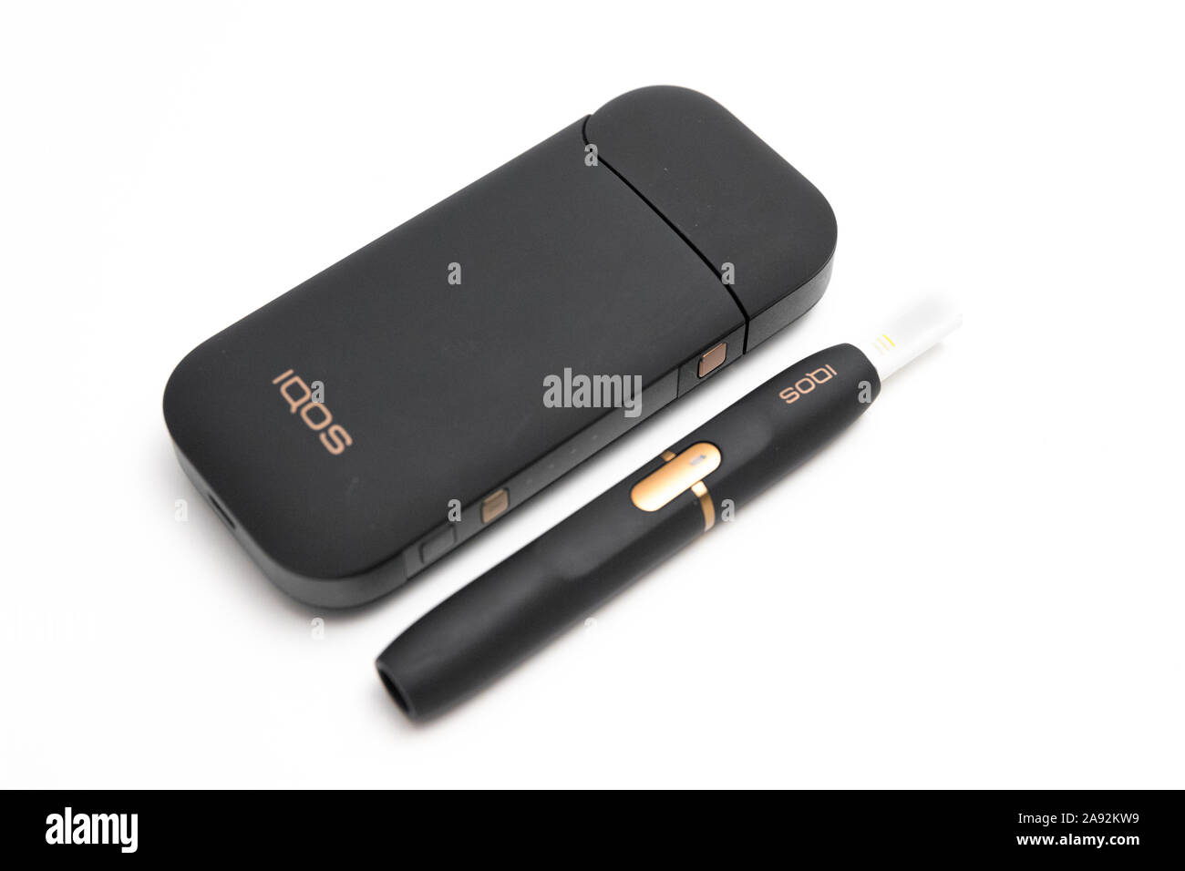 Iquos Iqos wärme Tabak Zigarette alternative vape Stockfotografie - Alamy