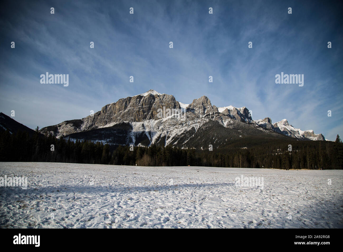 Verschneite kanadische Berge Stockfoto