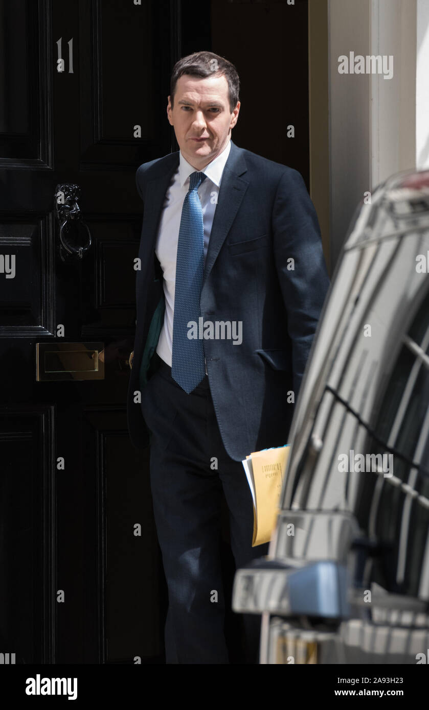 Downing Street, London, UK. 16. Juni 2015. Minister der Regierung verlassen, Downing Street nach der Teilnahme an der wöchentlichen Kabinettssitzung. Bild: Erste Sek Stockfoto