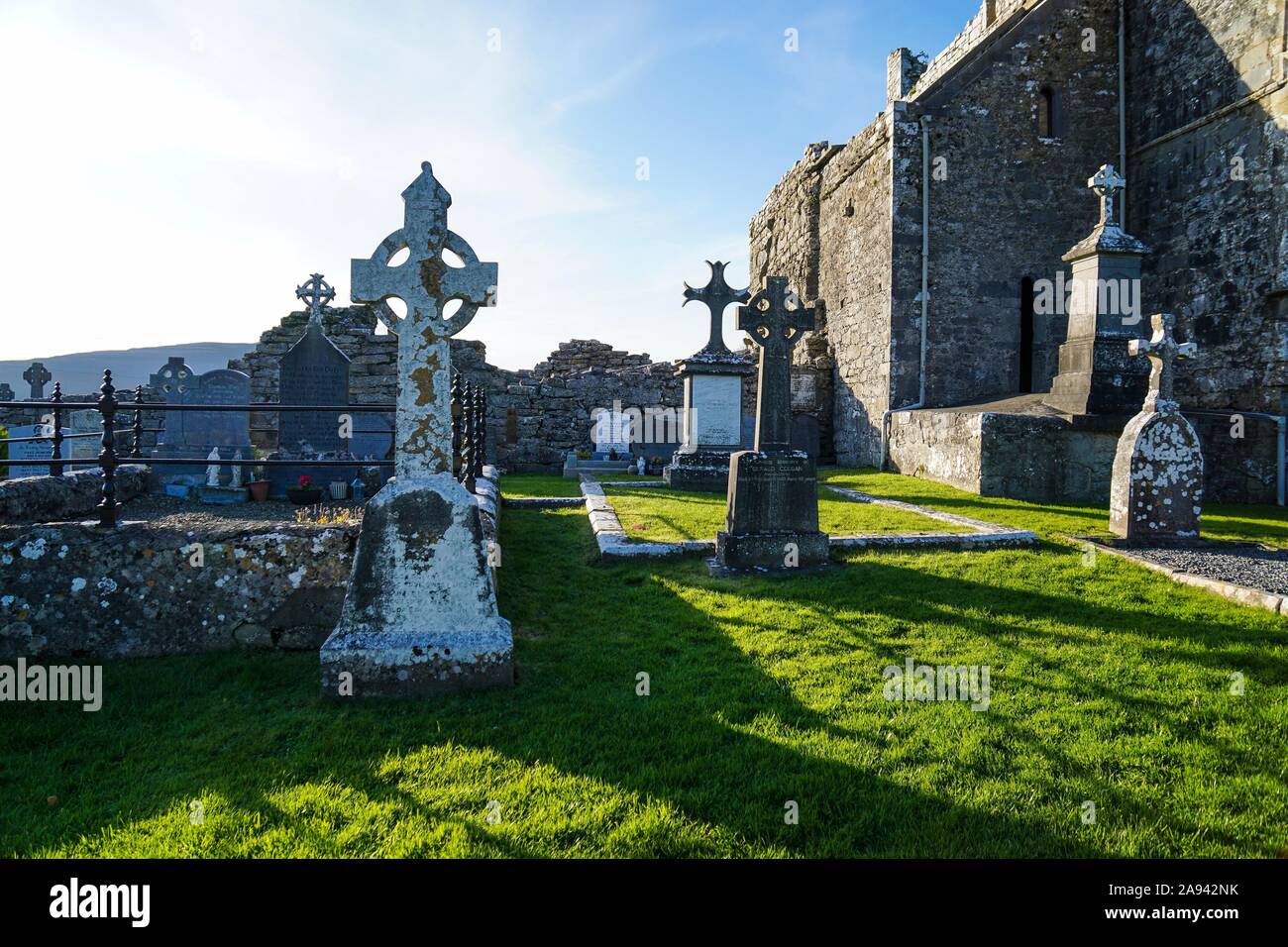Friedhof bei Corcomroe Abbey, The Burren, Irland Stockfoto