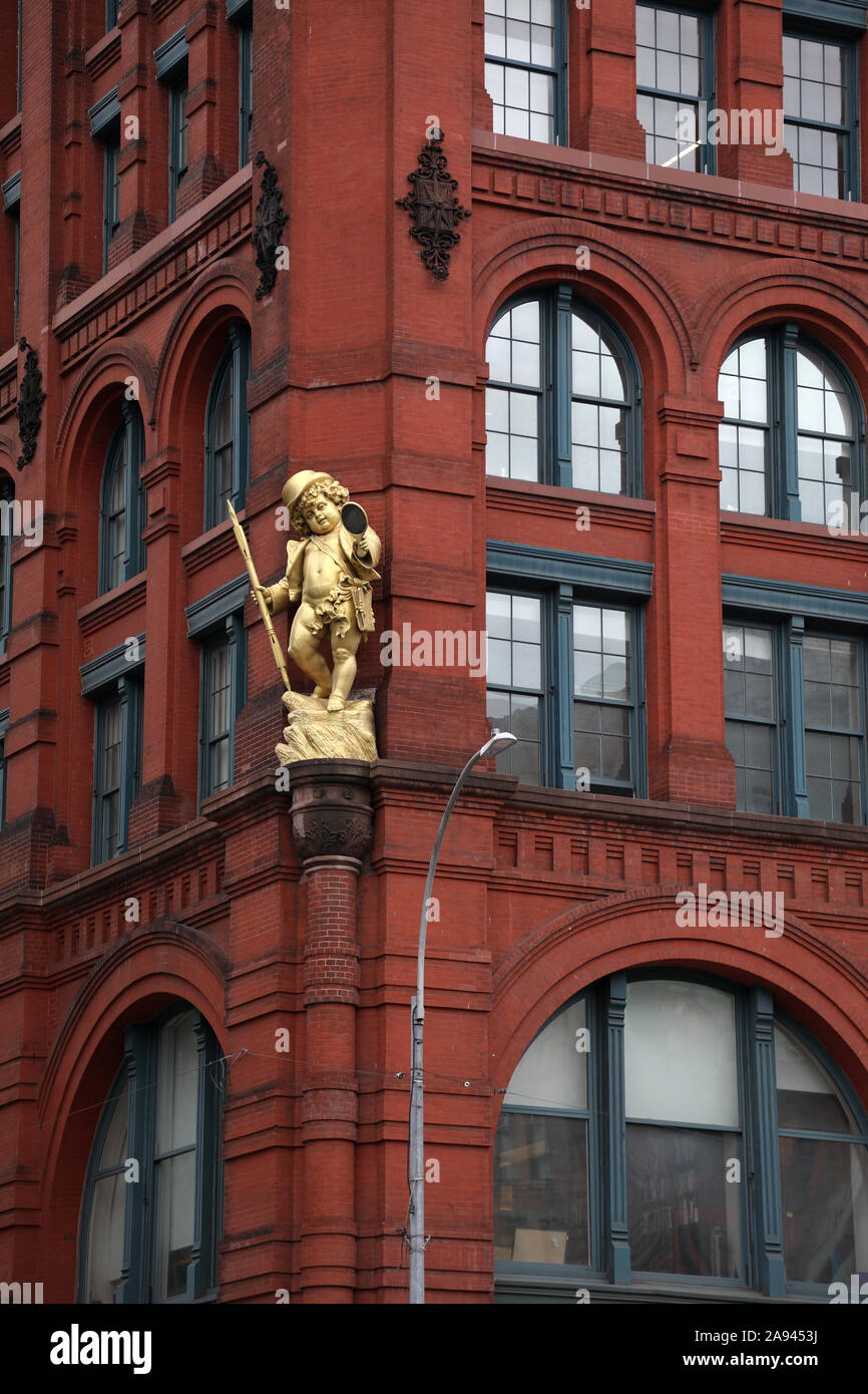 Puck Building vergoldete Skulptur von Puck, Houston Street, New York Stockfoto