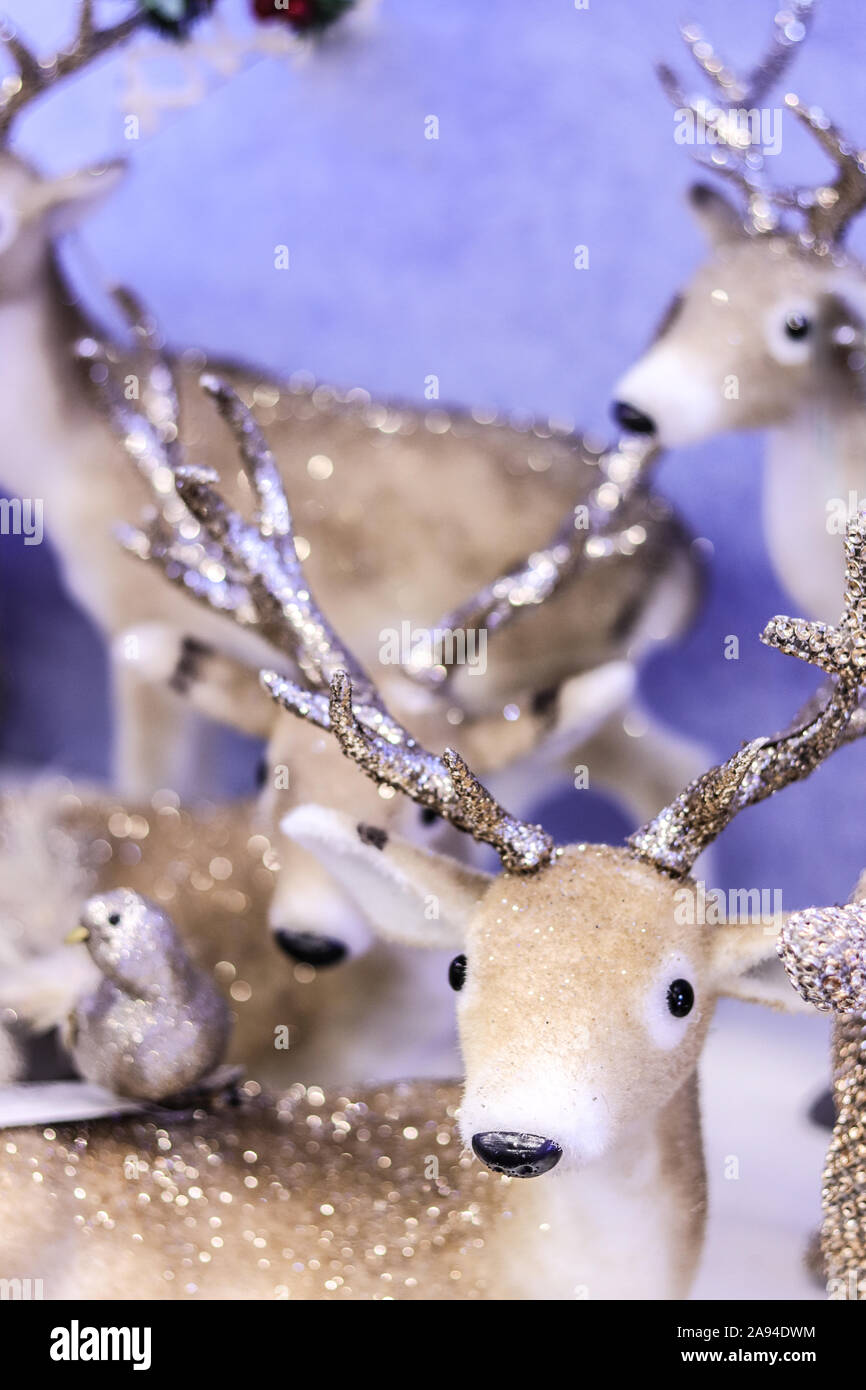 Christmas deers Zahlen mit silbernen Hörnern. Home Winter Urlaub Dekorationen. Gruß post Card. Stockfoto