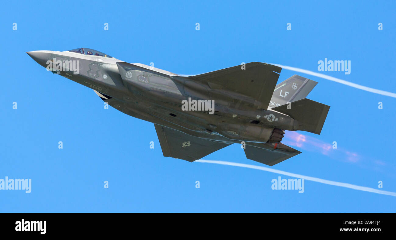 Eine Lockheed Martin F-35 Lightning II führt an den 2016 Cleveland International Airshow. Stockfoto