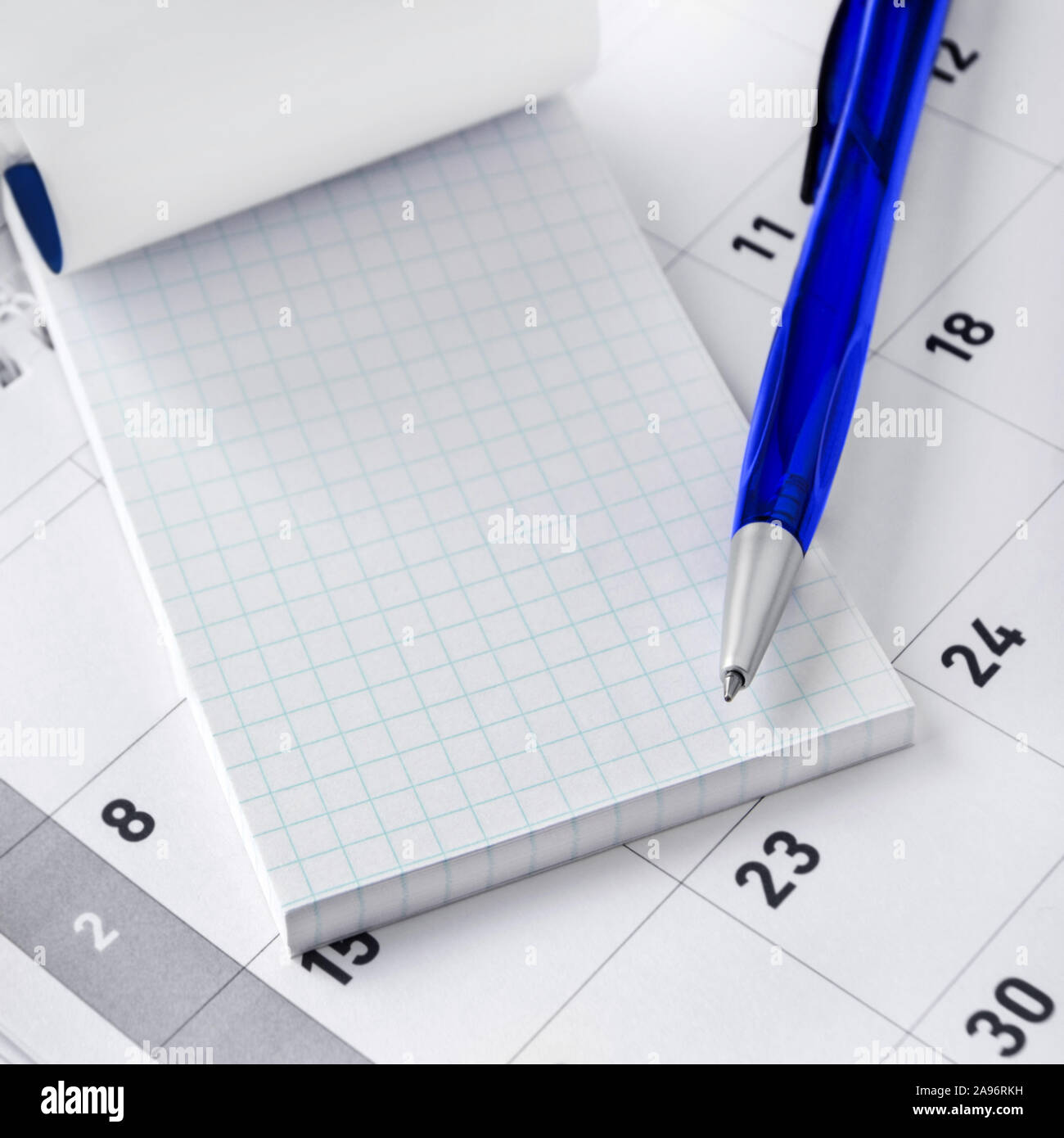 Paper, Pen und Kalender Stockfoto