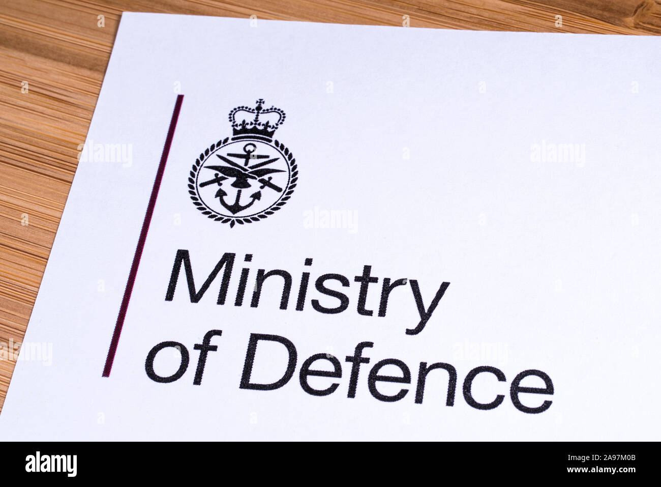 London, UK, 12. März 2019: Logo der britischen Verteidigungsministerium, dargestellt auf einem Stück Papier oder Gebrauchsinformation. Stockfoto London, UK, 12. März 2019: Logo der britischen Verteidigungsministerium, dargestellt auf einem Stück Papier oder Gebrauchsinformation. Stockfoto