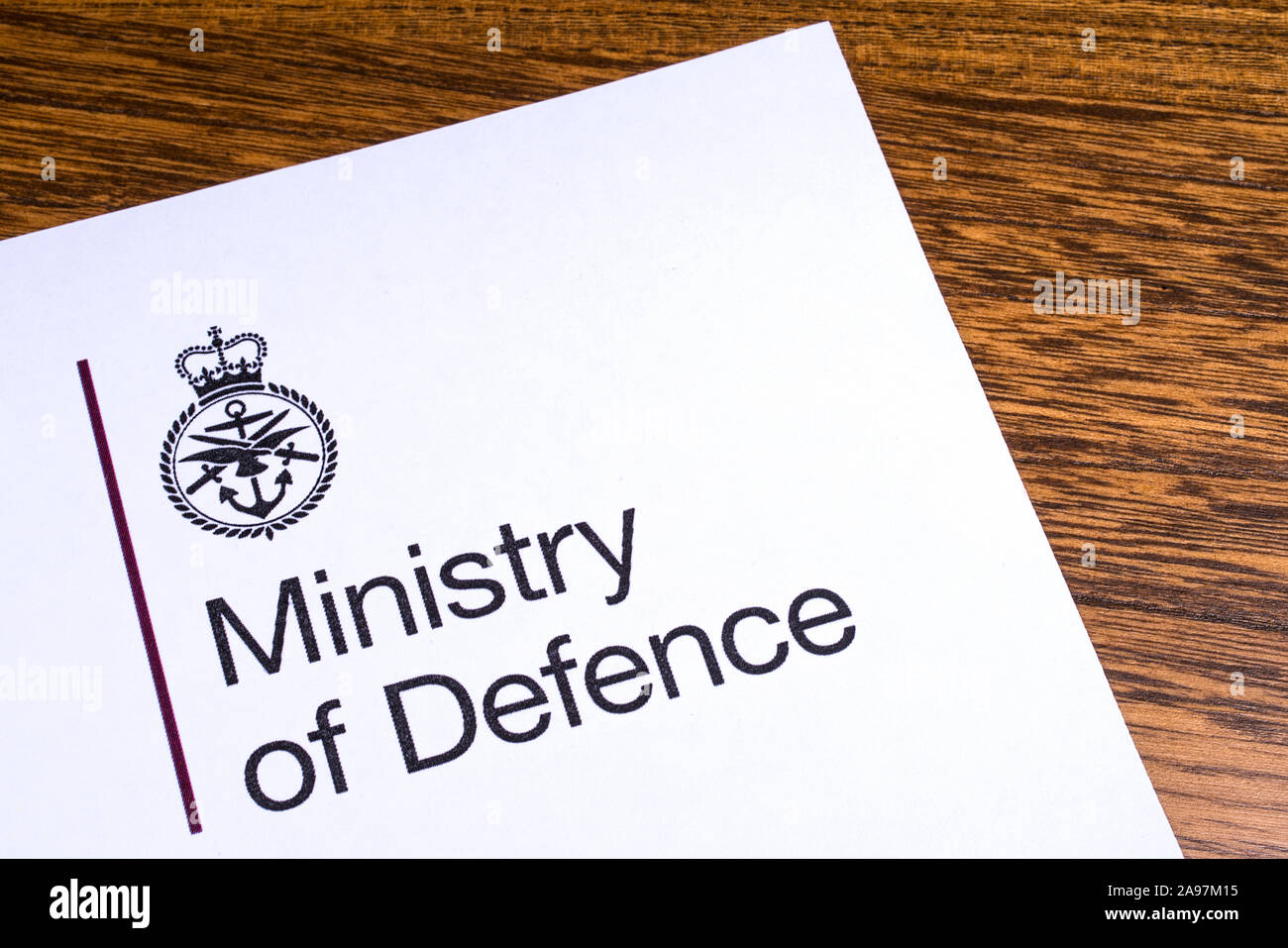 London, UK, 12. März 2019: Logo der britischen Verteidigungsministerium, dargestellt auf einem Stück Papier oder Gebrauchsinformation. Stockfoto London, UK, 12. März 2019: Logo der britischen Verteidigungsministerium, dargestellt auf einem Stück Papier oder Gebrauchsinformation. Stockfoto