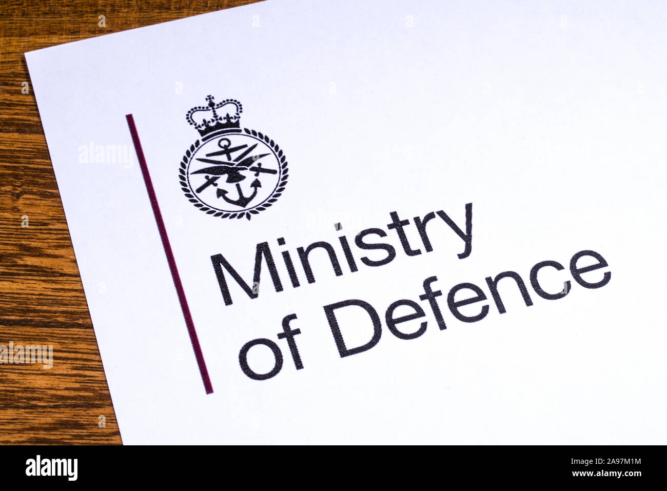 London, UK, 12. März 2019: Logo der britischen Verteidigungsministerium, dargestellt auf einem Stück Papier oder Gebrauchsinformation. Stockfoto London, UK, 12. März 2019: Logo der britischen Verteidigungsministerium, dargestellt auf einem Stück Papier oder Gebrauchsinformation. Stockfoto