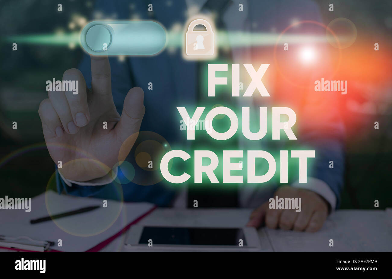 Schreiben Hinweis angezeigt Fix Ihre Kreditkarte. Business Konzept für Salden auf Kreditkarten und anderen Kreditinstituten niedrig halten. Stockfoto