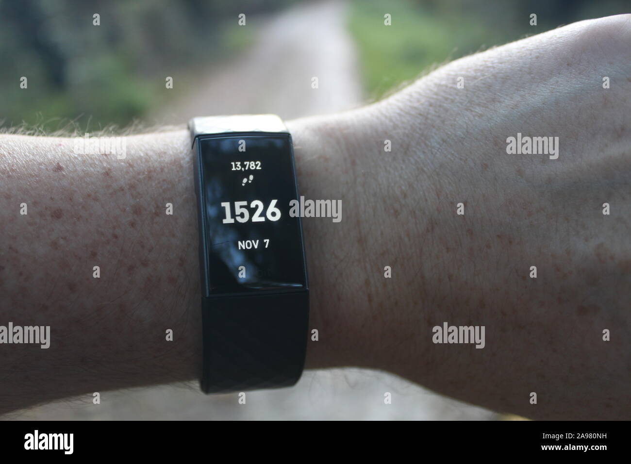 FItbit 3 auf ein Handgelenk Stockfoto