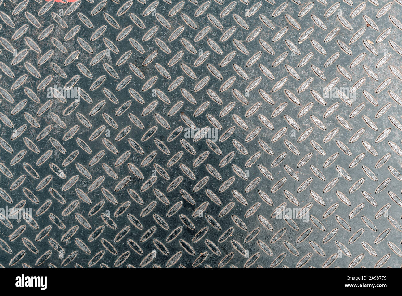 Verwitterte anti-perforierten Blech Oberfläche als Hintergrund Slip, abgenutzt industrielle Muster Textur Stockfoto