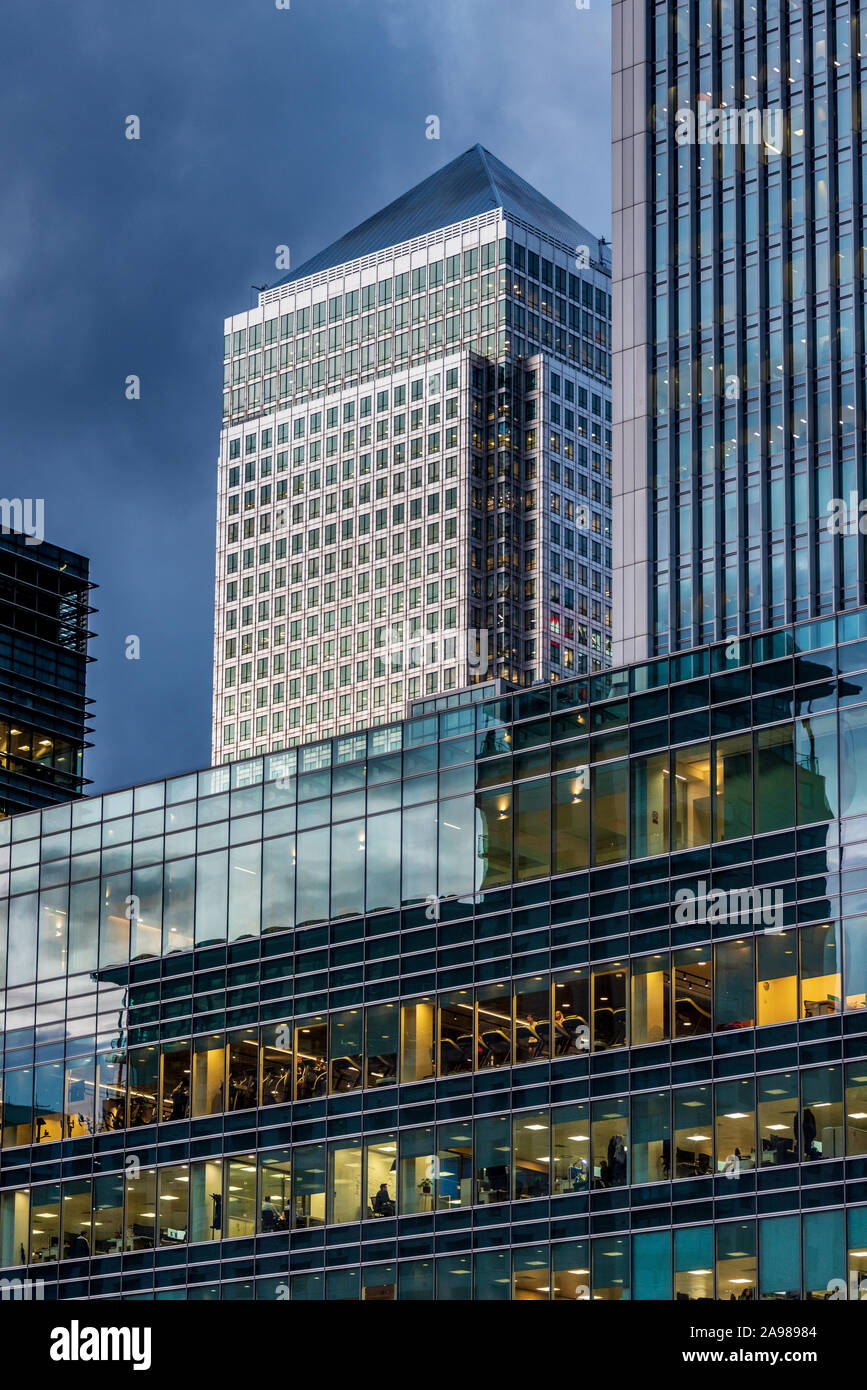 One Canada Square Canary Wharf London Tower Architekten Cesar Pelli & Associates, Adamson Associates, und Frederick Gibberd Coombes & Partner Open 1991 Stockfoto