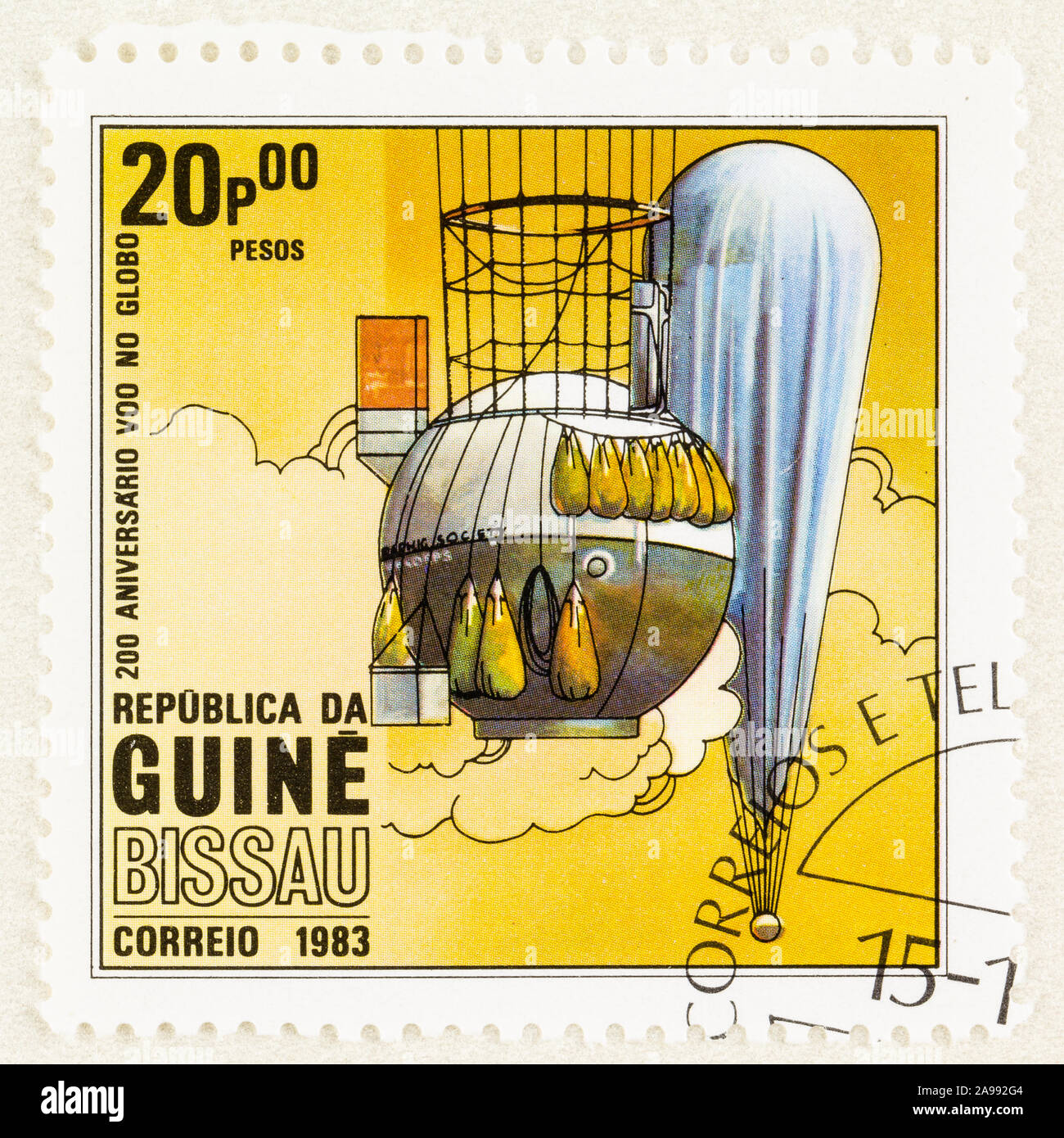 SEATTLE, Washington - Oktober 4, 2019: Guinea Bissau Briefmarke mit Explorer II, eine militärische & National Geographic joint venture Höhe Projekt. Stockfoto