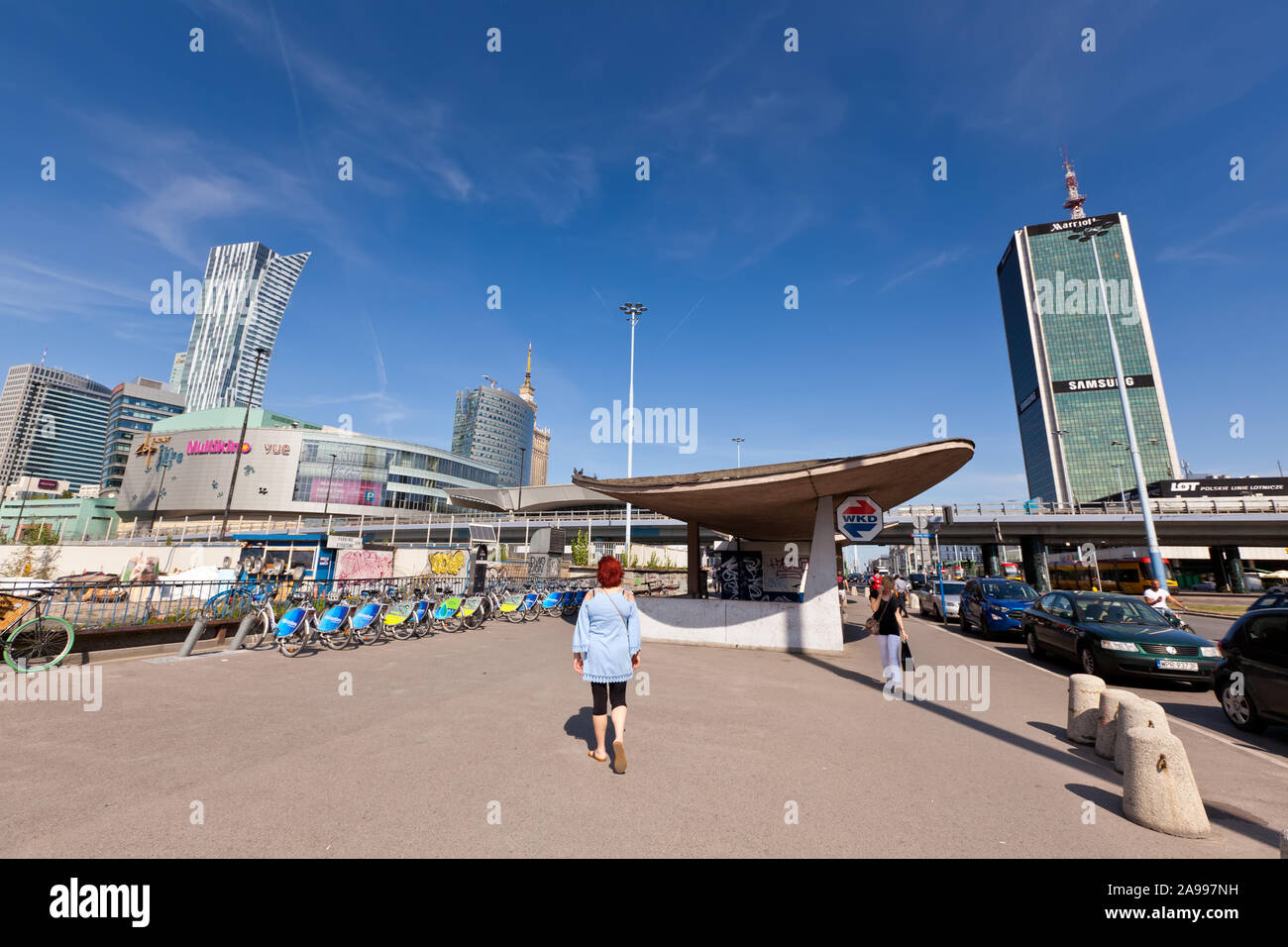 Fotos in der Hauptstadt von Polen Warschau auf einem hellen, sonnigen Tag im August getroffen Stockfoto