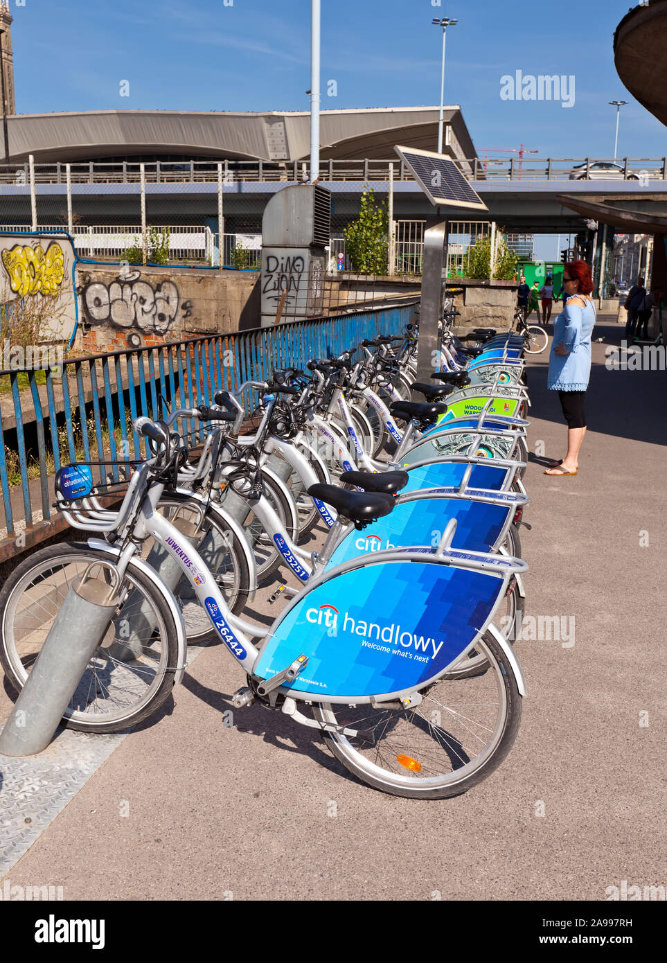 Fotos in der Hauptstadt von Polen Warschau auf einem hellen, sonnigen Tag im August getroffen Stockfoto