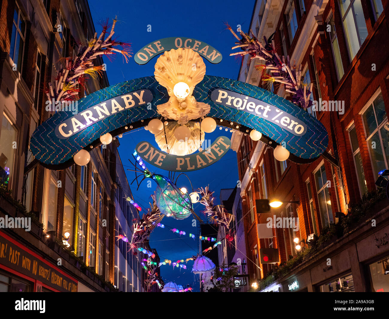 Carnaby Street Weihnachtsbeleuchtung 2019 Stockfoto