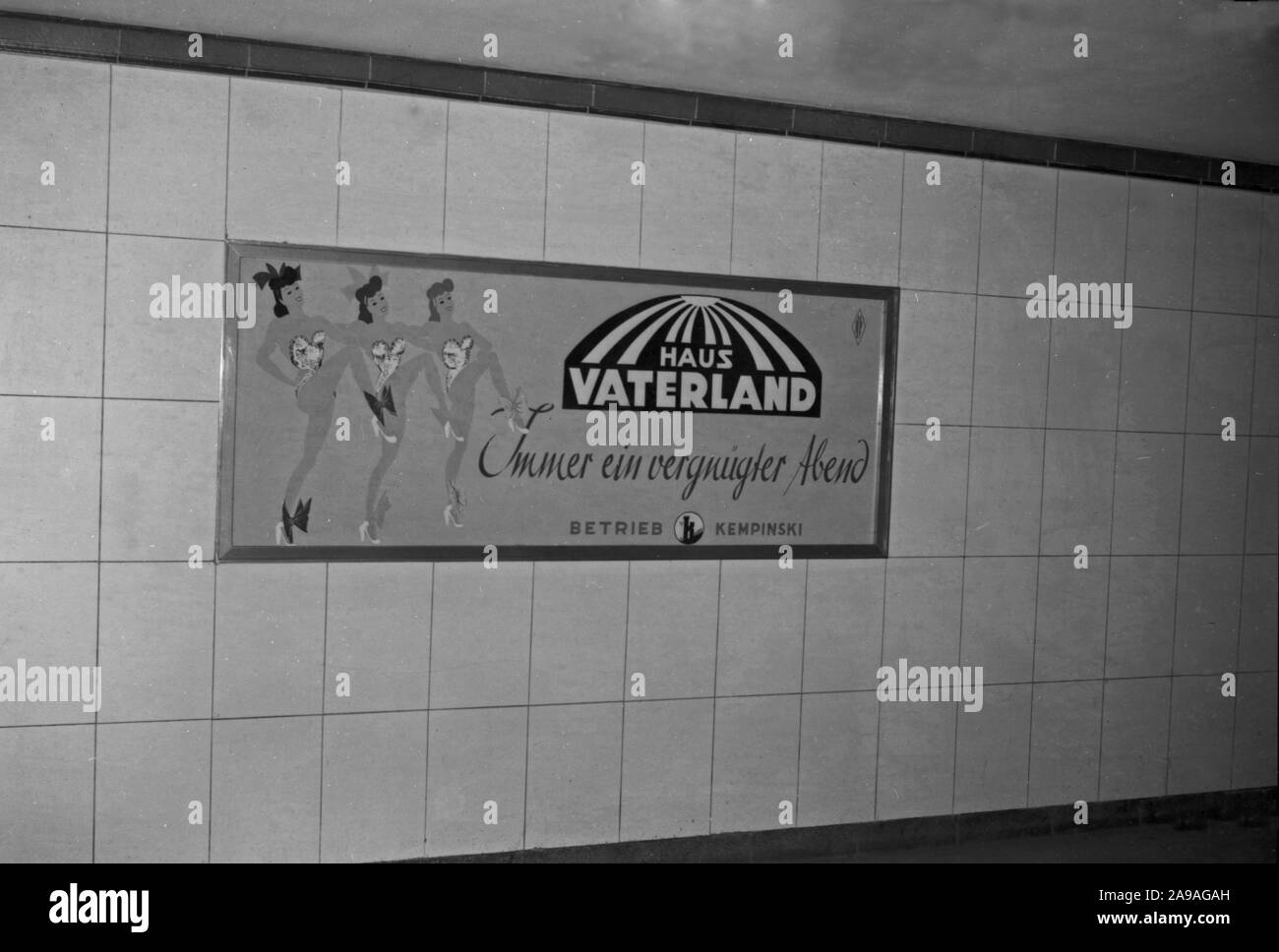 Werbung Fur Lustschloss Haus Vaterland Am Potsdamer Platz In Berlin Deutschland 1940 Stockfotografie Alamy