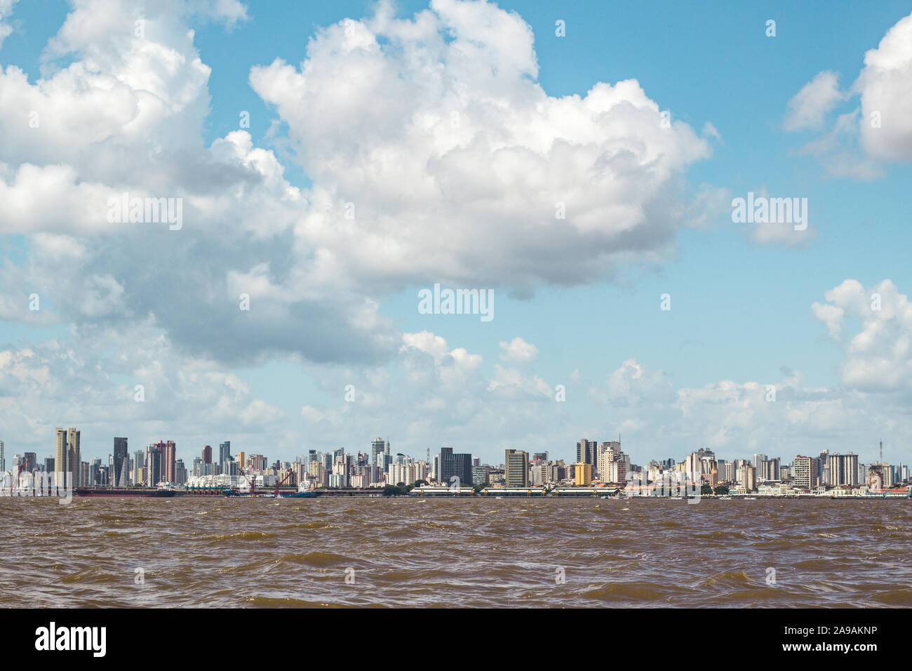 Belém und Ver-o-Peso Messe vom Guajará Bucht Stockfoto