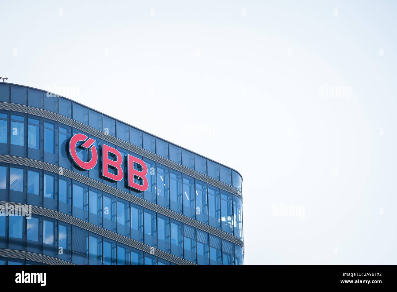 Wien STERREICH NOVEMBER 6 2019 OBB Logo Vor Ihren Hauptsitz In 