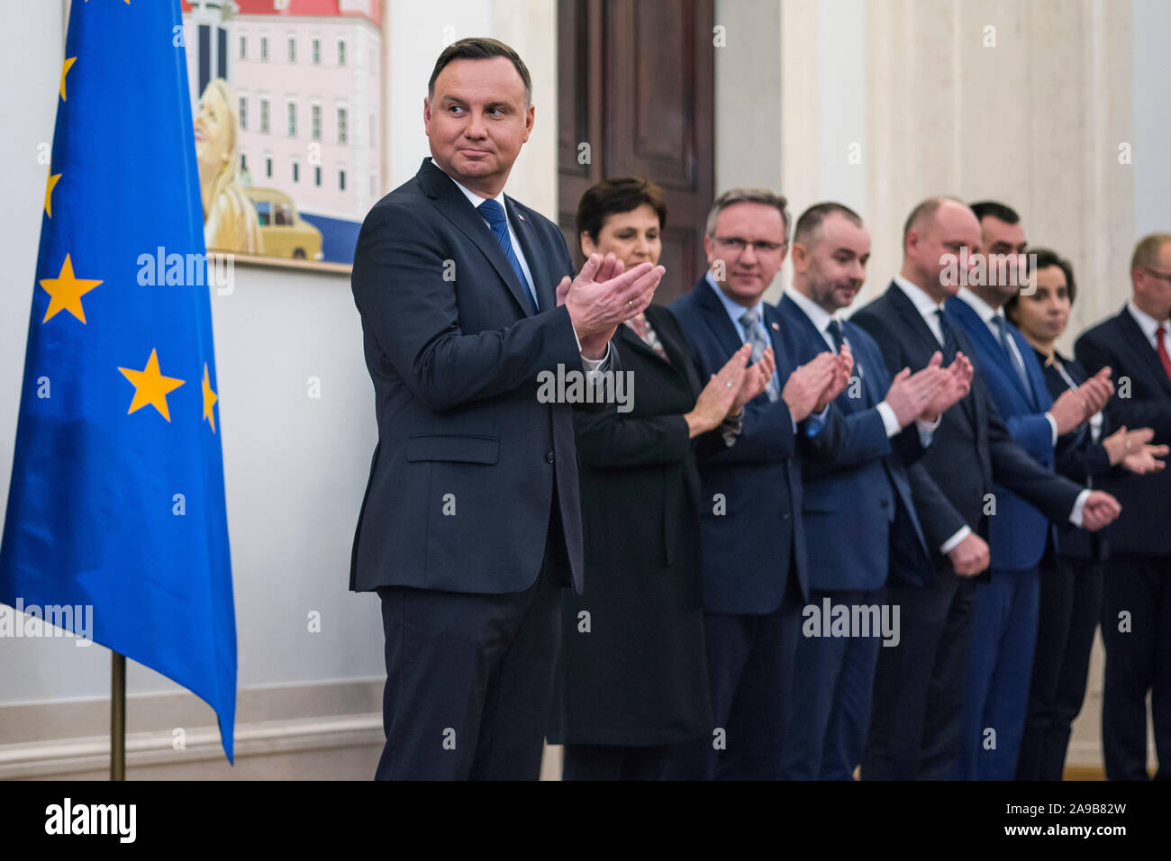 Warschau, Polen. 14 Nov, 2019. Präsident Andrzej Duda begrüßt, während die Bezeichnung Zeremonie. Credit: SOPA Images Limited/Alamy leben Nachrichten Stockfoto