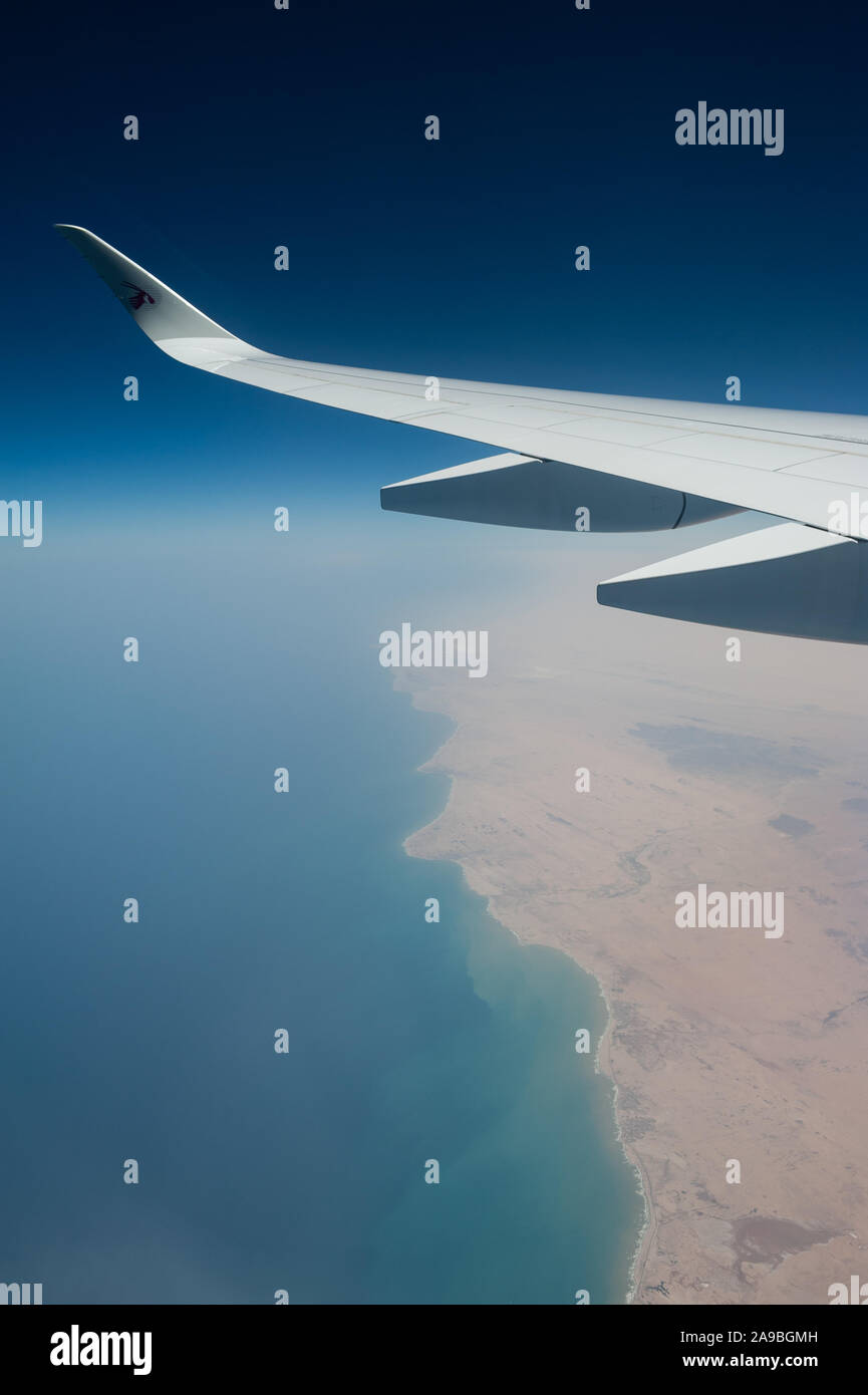 05.06.2019,,, Oman - Flug mit einem Airbus A350 der Qatar Airways über Oman auf dem Weg nach Doha. 0 SL 190605 D017 CAROEX.JPG [MODEL RELEASE: NICHT APPLICABL Stockfoto
