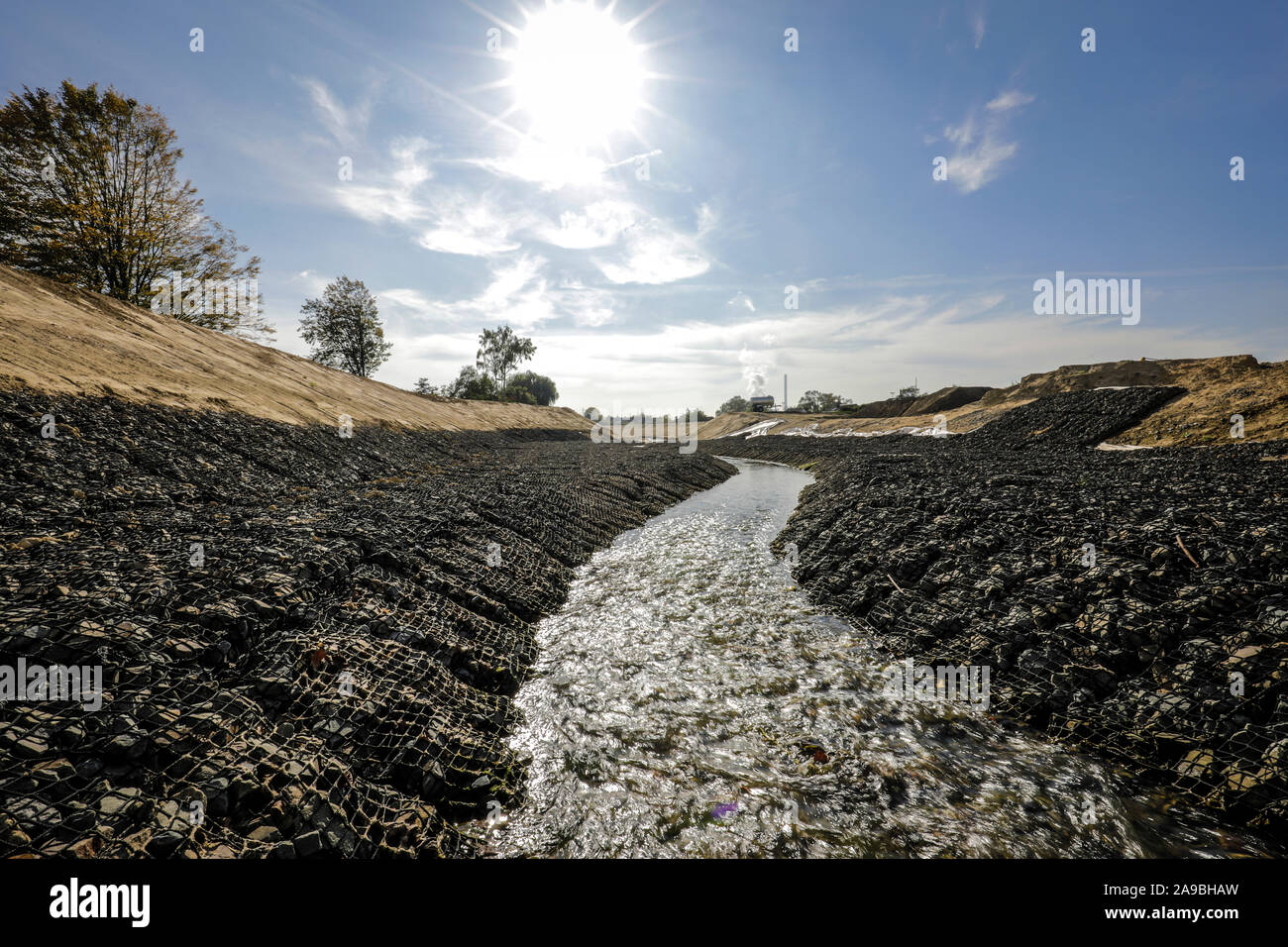 09.10.2018, Recklinghausen, Nordrhein-Westfalen, Deutschland - Die hellbach wird renaturiert werden, verwandelt in einen naturnahen Wasserlauf, der neue Stockfoto