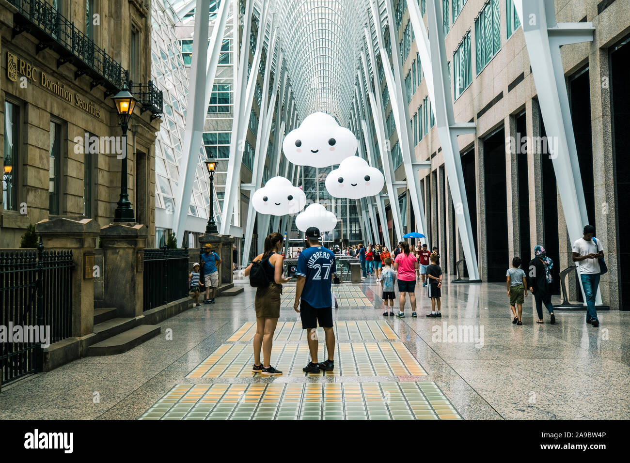 Allen Lambert Galleria (Crystal Cathedral und Handelskammer) in Brookfield, Toronto, Kanada Stockfoto