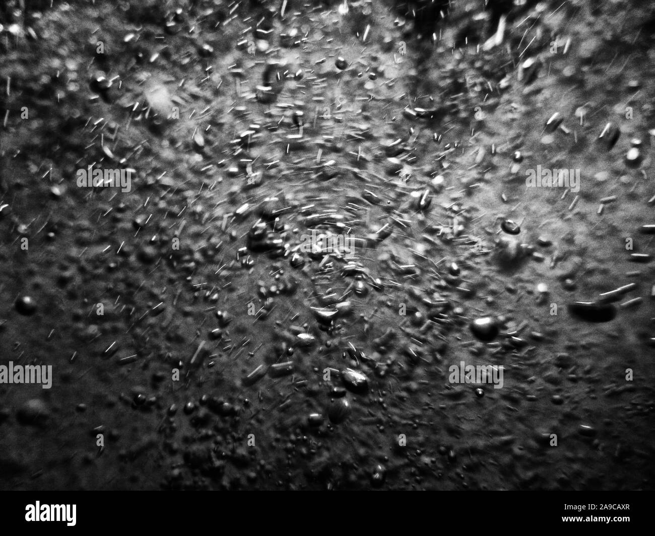 Abstraktes Bild, Detail von surf Schaum Blasen in Bewegung unter der Oberfläche Stockfoto