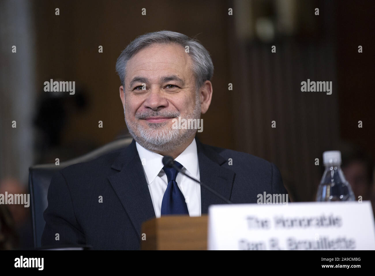 Washington, District of Columbia, USA. 14 Nov, 2019. Dan Brouillette bezeugt vor dem US-Senat Ausschusses für Energie und natürliche Ressourcen auf dem Capitol Hill in Washington, DC, USA, am Donnerstag, 14. November 2019, wie Sie seine Nominierung zu sein Sekretär der Energie berücksichtigen. Credit: Stefani Reynolds/CNP/ZUMA Draht/Alamy leben Nachrichten Stockfoto