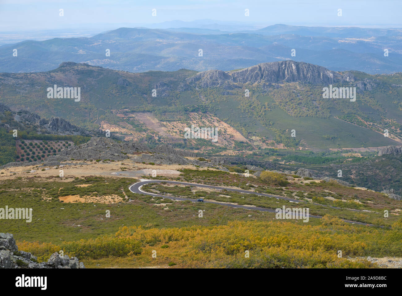 Blick von der Spitze des Las Villuercas, Region Extremadura, der höchste Punkt in der Region, nahe der Stadt von Guadalupe Stockfoto