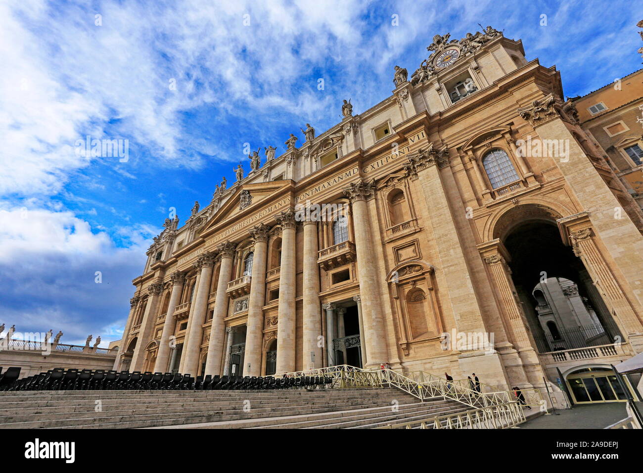 Petersplatz und Petersdom, Vatikan, Rom, Latium, Italien Stockfoto