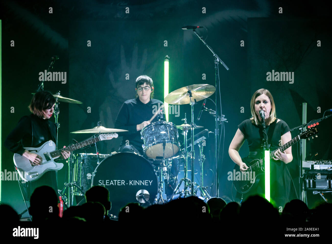 Los Angeles, Ca. 14 Nov, 2019. Sleater-Kinney im Hollywood Palladium in Los Angeles, Kalifornien am 14. November 2019. Quelle: Steve Rose/Medien Punch/Alamy leben Nachrichten Stockfoto