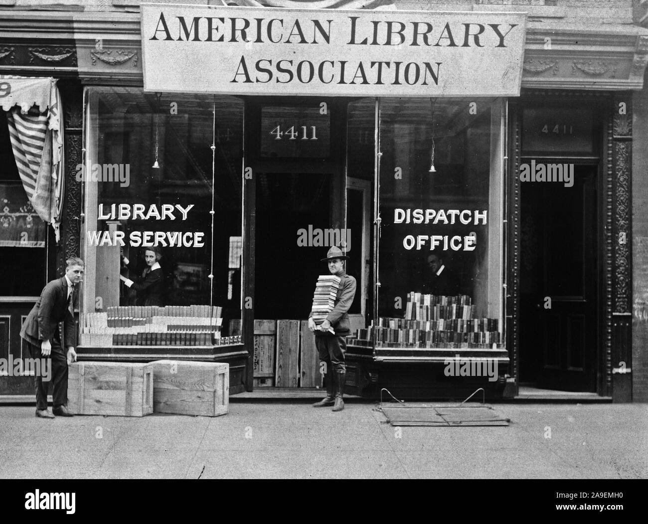 1918 - American Library Association liefert Männer in Service mit Büchern. Der Versand von der American Library Association, Krieg Service Branch, in Brooklyn, N.Y., aus denen Bücher zu den Lagern in diesem Bezirk geliefert werden Stockfoto