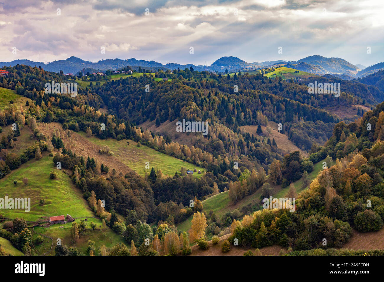 Querformat der Nationalpark Piatra Craiului in Rumänien Stockfoto