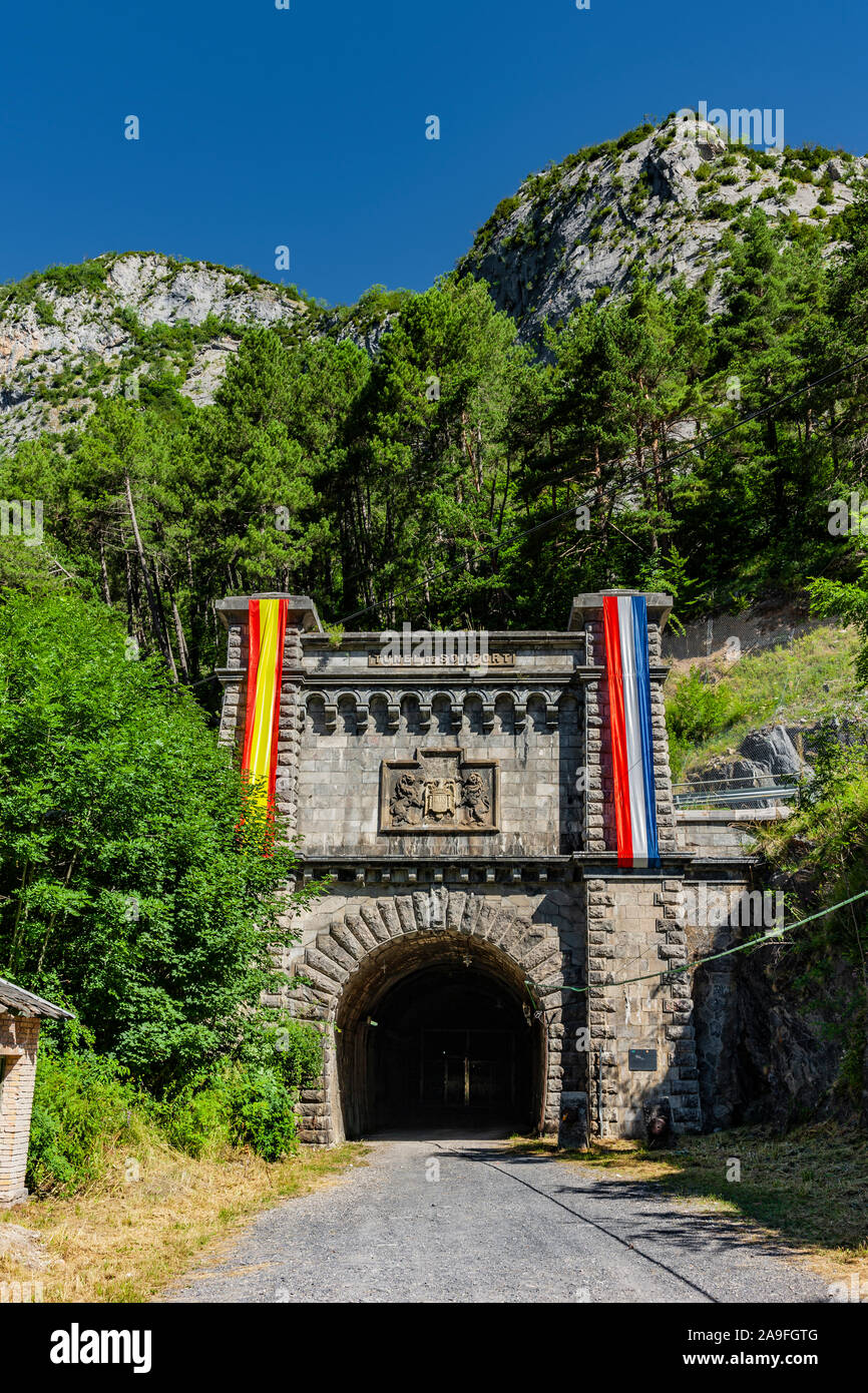 Alte Tunnel am Col de Somport Canfranc Pyrenäen Stockfoto