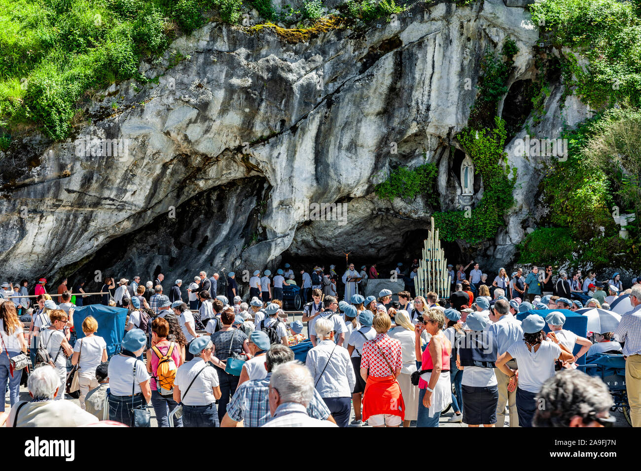 Saint Lourdes Grotte im Wallfahrtsort Lourdes, Frankreich, Europa Stockfoto