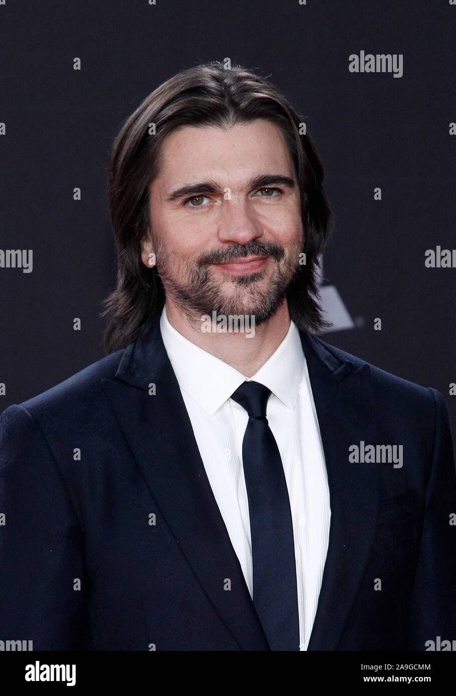 Juanes bei der Ankunft für 20 Latin Grammy Awards - Ankünfte 2, MGM Grand Garden Arena in Las Vegas, NV 14. November 2019. Foto: JA/Everett Collection Stockfoto