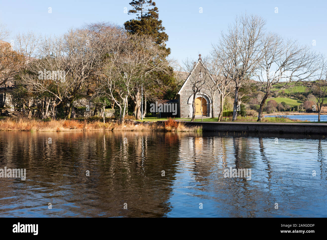 Gougane Barra, Cork, Irland. 05. November 2019. Herbstliche Farben rund um St. Finbarr Oratorium, Gougane Barra in Cork, Irland. - Gutschrift; David Stockfoto