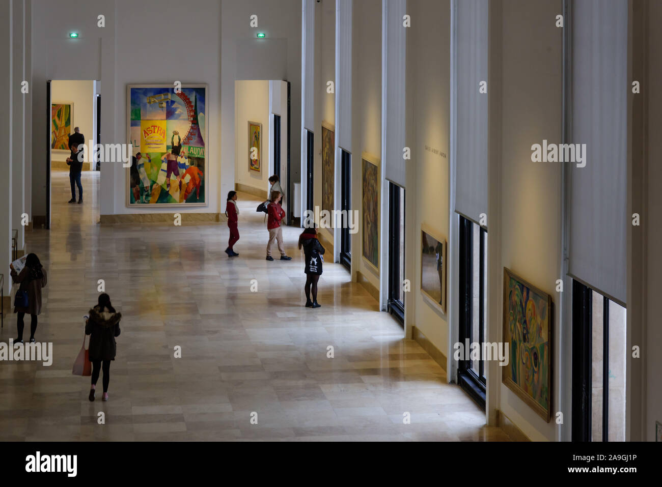 Das Palais de Tokyo ist ein von der französischen Regierung und der Stadt Paris unter der Bezeichnung Palais des Vtt d'Art Moderne initiiertes und Stockfoto