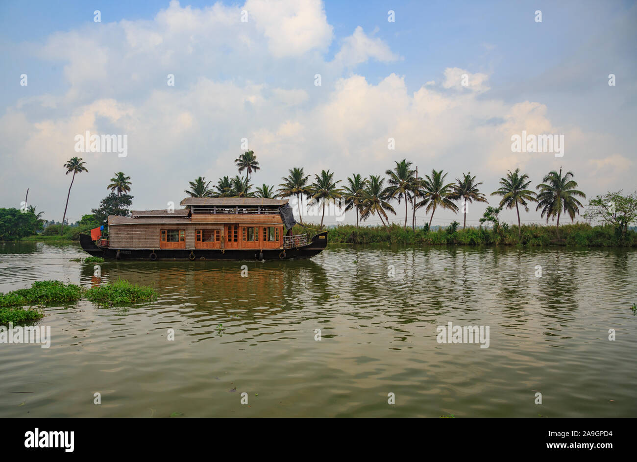 Ein Hausboot in der Gegend von Trivandrum, Kerala (Indien) Stockfoto
