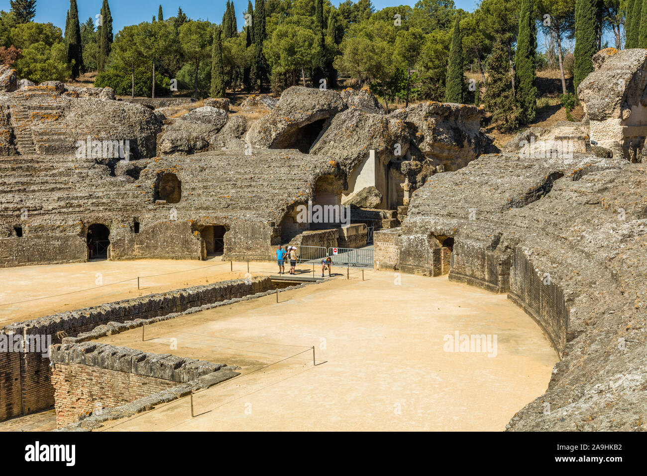 Das Amphitheater oder Kolosseum am römischen Siedlungen von Italica in Dorf Santiponcethe Spanien Stockfoto