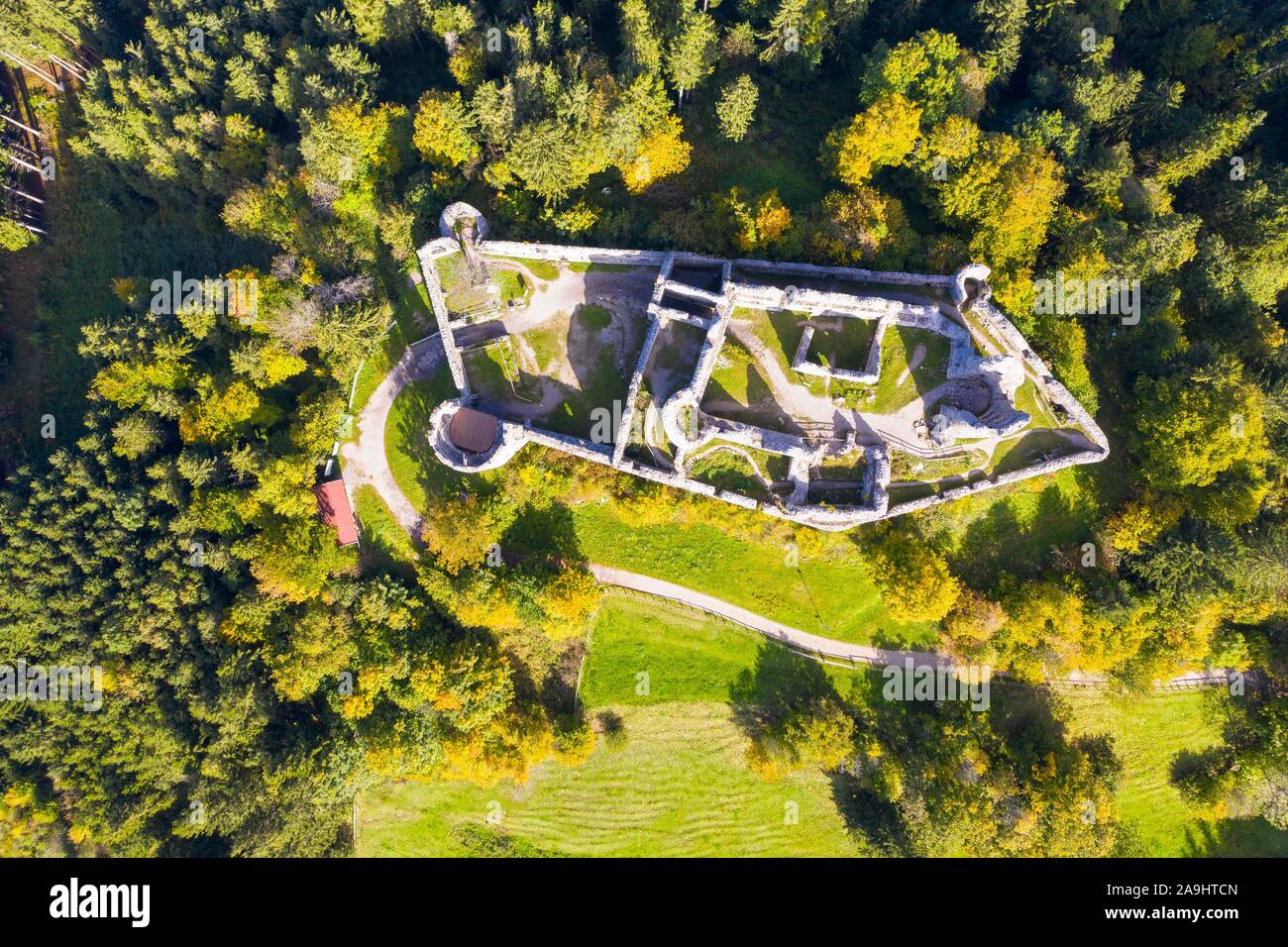 Hohenfreyberg Schloss von oben die Ruine, Grundriss, in der Nähe von Eisenberg, Luftaufnahme, Ostallgau, Allgäu, Schwaben, Bayern, Deutschland Stockfoto