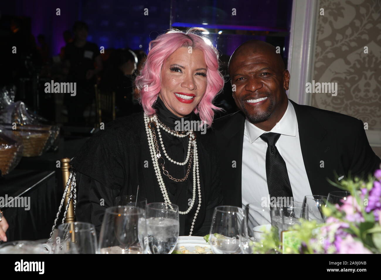 Beverly Hills, CA. 15 Nov, 2019. Terry Crews nimmt an den jährlichen Eva Longoria Stiftung Gala Abendessen im Four Seasons Hotel in Beverly Hills Kalifornien am 15. November 2019 Credit: Faye Sadou/Medien Punch/Alamy leben Nachrichten Stockfoto