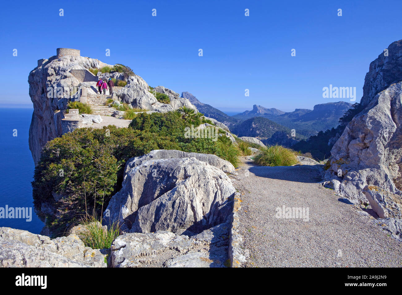 Aussichtspunkt Mirador de Mal Pas an der Straße nach Kap Formentor, Mallorca, Balearen, Spanien Stockfoto