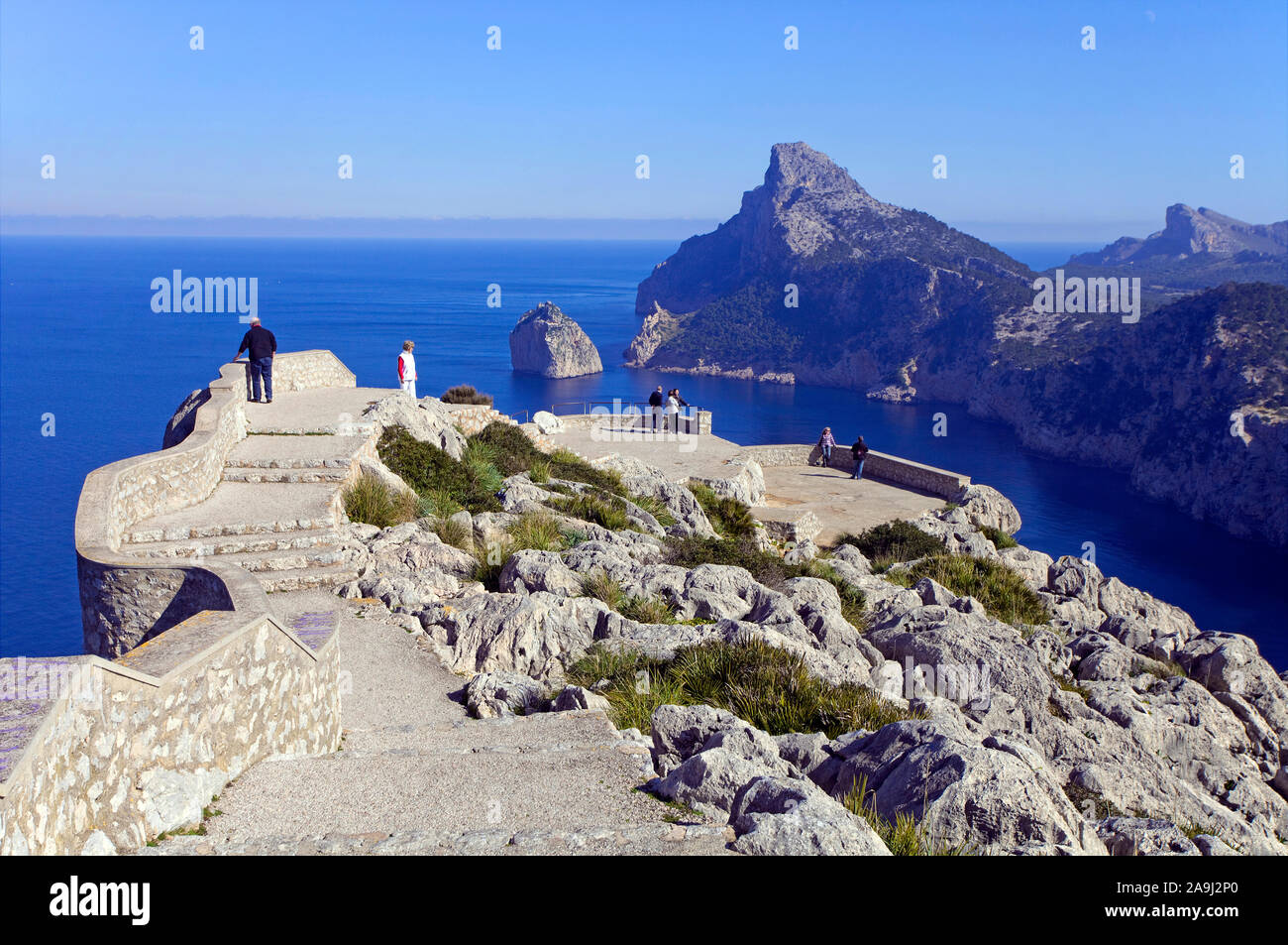 Aussichtspunkt Mirador de Mal Pas an der Straße nach Kap Formentor, Mallorca, Balearen, Spanien Stockfoto