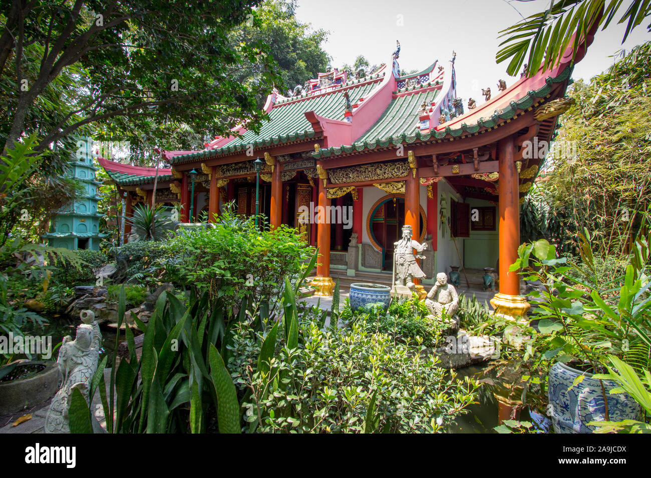 Eine chinesische Pagode Tempel Gebäude an der Presart garten Museum in Bangkok, Thailand. Stockfoto
